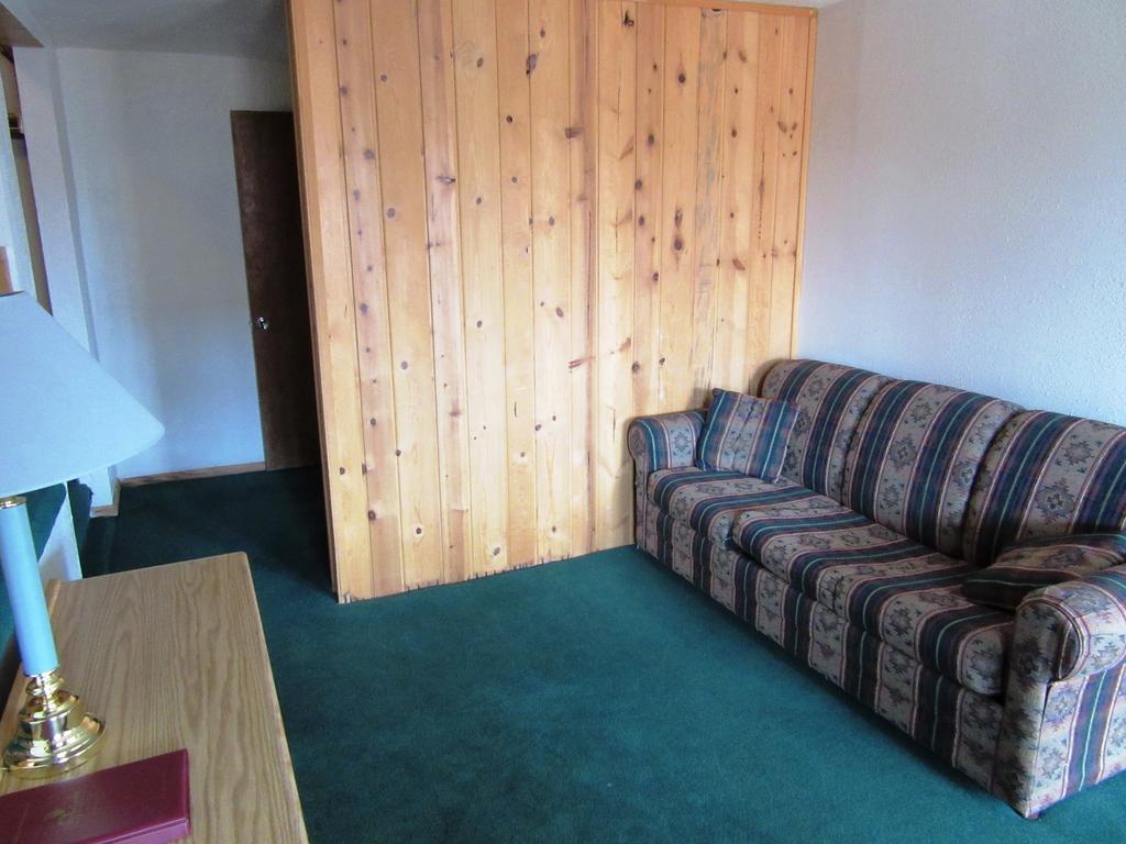 Travelers Lodge West Yellowstone Szoba fotó